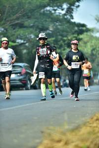 BIB: 4133
                            <button type="button" onclick="openModal(10118887)" class="btn btn-primary btn-sm float-right btn-popup" data-toggle="modal" data-target=".modal-high-quality">
                        <i class="fas fa-shopping-cart"></i> Add to Cart
                    </button>
                                            <button type="button" onclick="isThisMe(10118887, true)" class="btn btn-success btn-sm float-right btn-popup btn-isme hidden" data-toggle="tooltip" data-placement="bottom" title="นี่คือรูปของคุณใช่ไหม คลิกที่นี่เพื่อเอาเข้าอัลบั้ม">
                        <i class="fas fa-plus"></i> Add to album
                    </button>
                    <button type="button" onclick="isThisMe(10118887, false)" class="btn btn-warning btn-sm float-right btn-popup btn-isnotme hidden">
                        <i class="fas fa-ban"></i> Remove from album
                    </button>